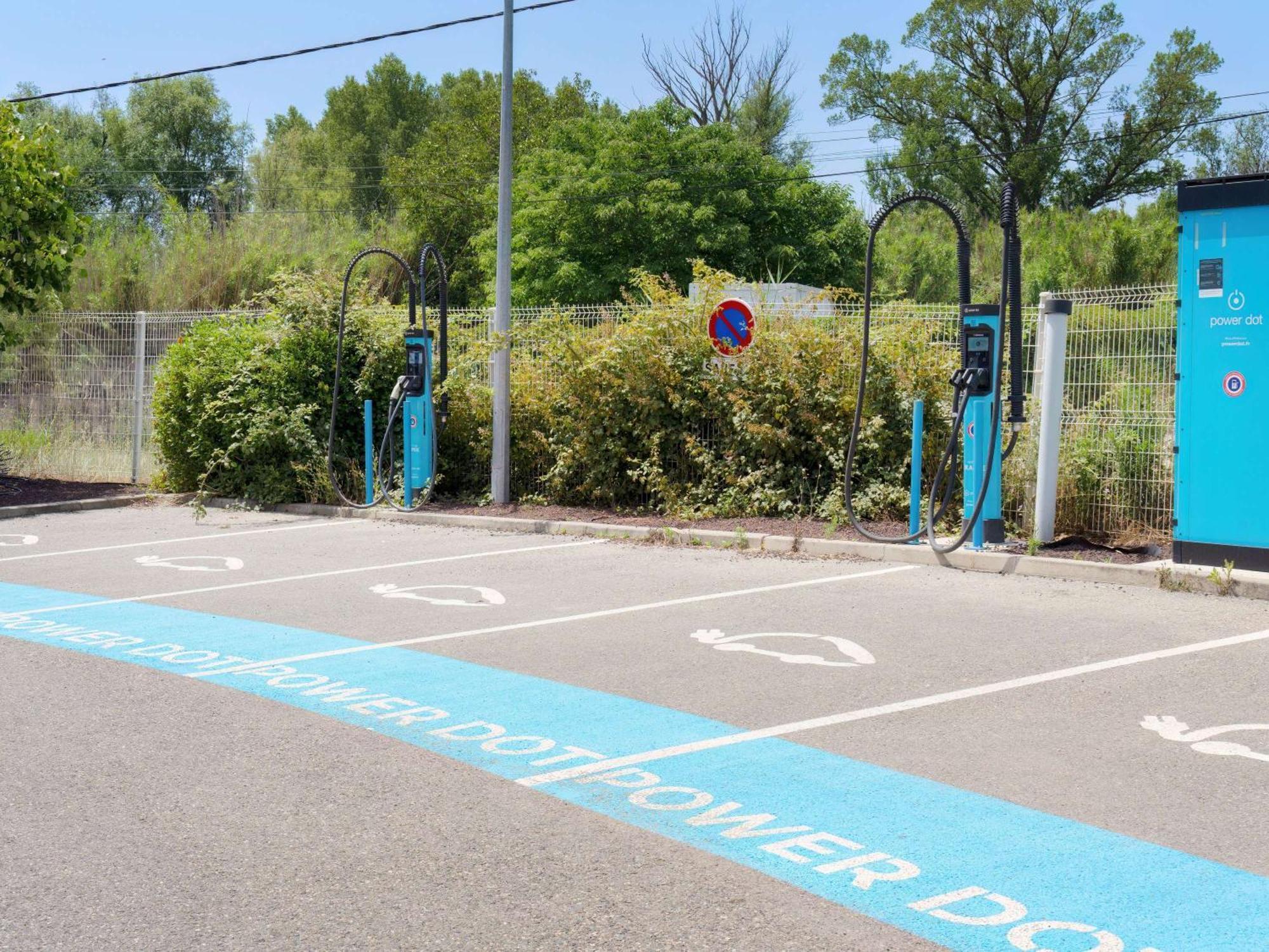 ibis budget Pertuis Portes du Luberon Buitenkant foto